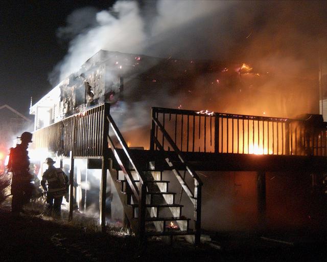 Atlantic Avenue Structure Fire-April 2007
